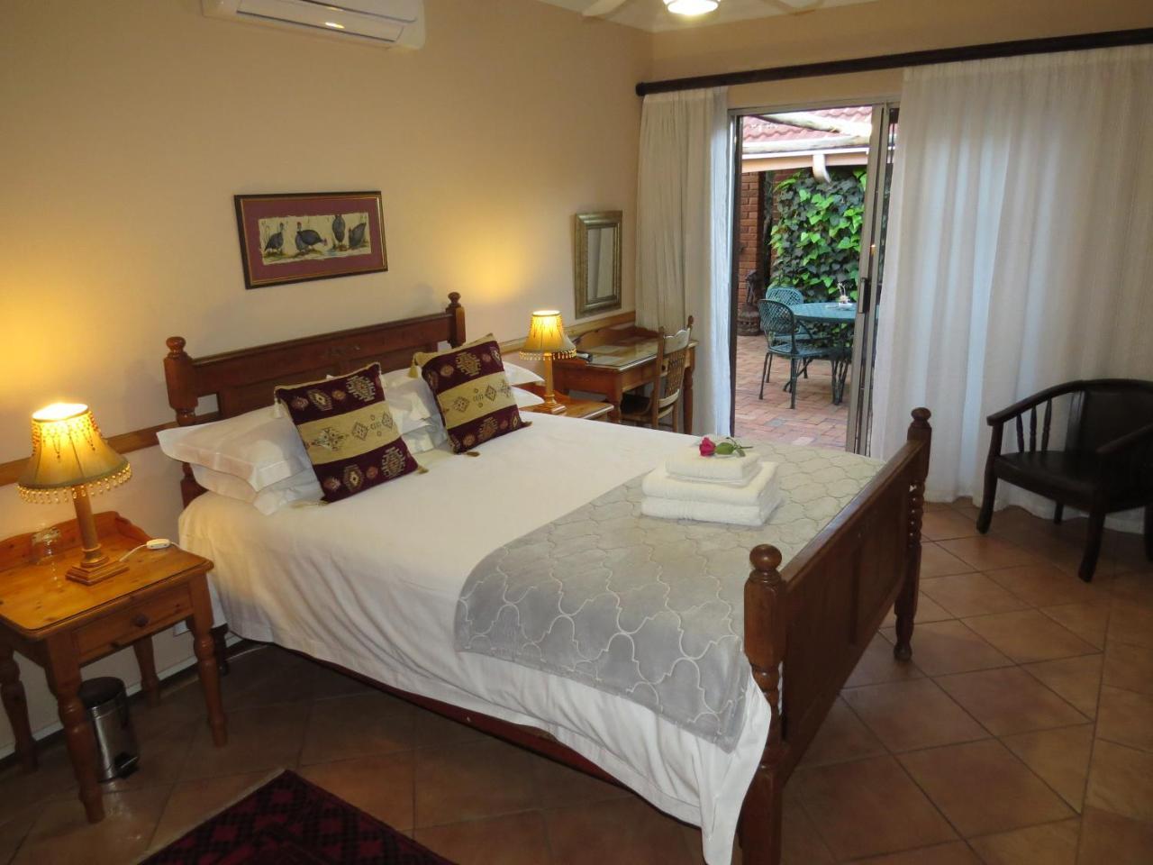 Camelia Guest House Bloemfontein Eksteriør bilde