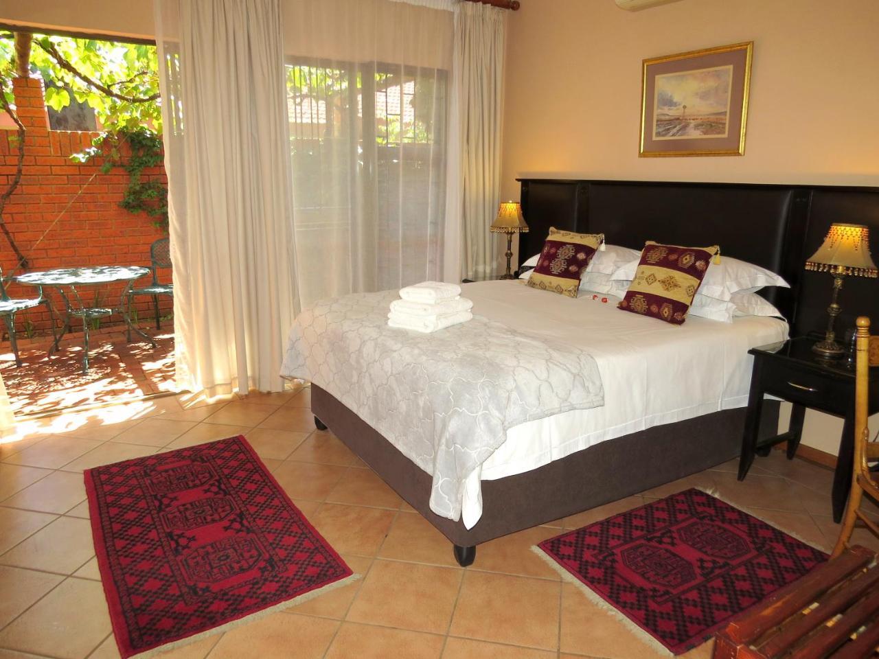 Camelia Guest House Bloemfontein Eksteriør bilde